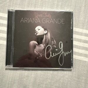 Ariana Grande 'Yours Truly' CD